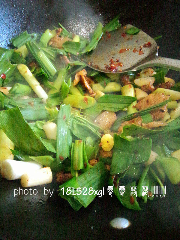蒜苗肉片步骤7