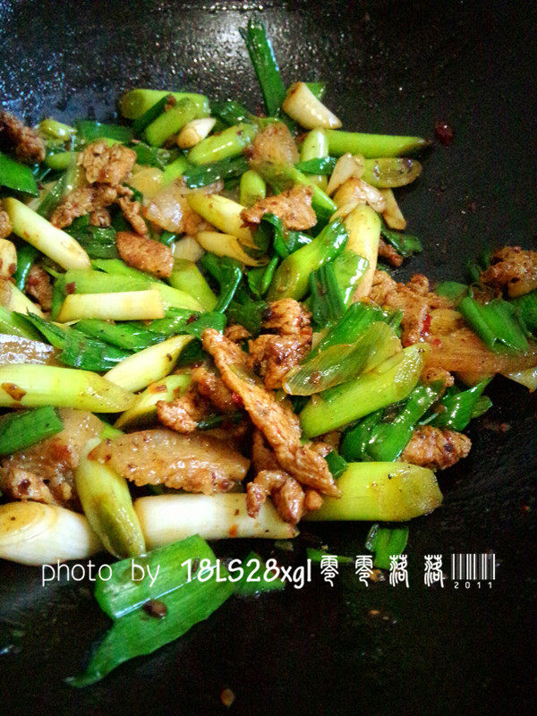 蒜苗肉片步骤8