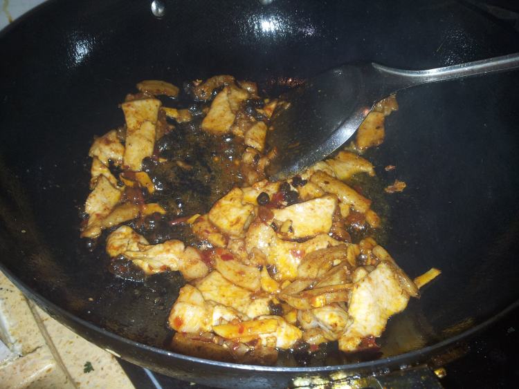 蒜苗炒盐煎肉步骤2