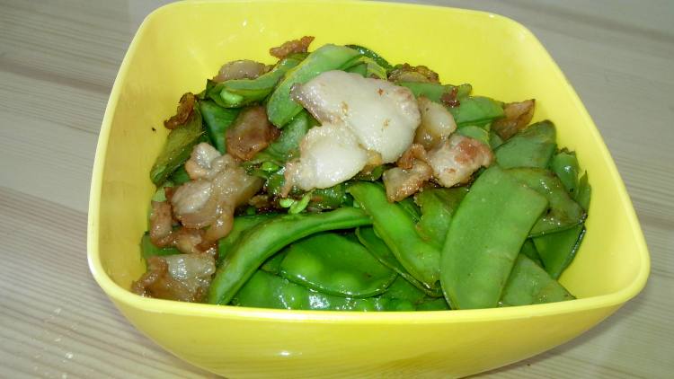 扁豆炒肉步骤5