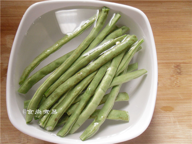 香干四季豆步骤2