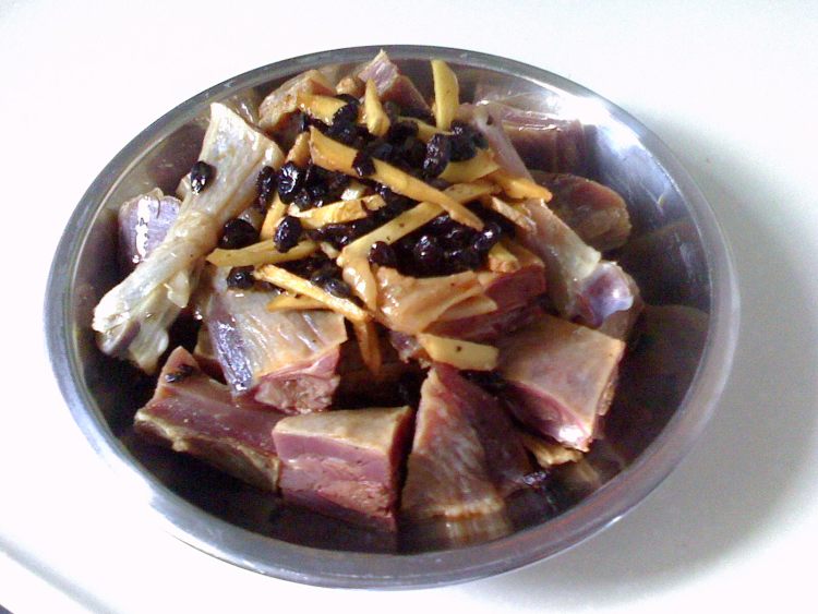 豆豉蒸腊鸭步骤4