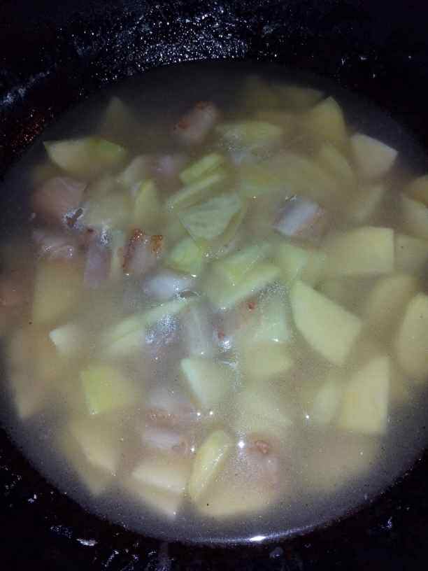 土豆烧肉步骤9