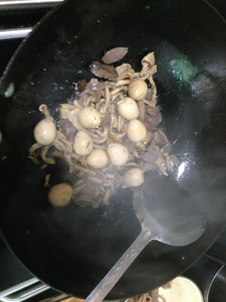 炒卤鸡内脏步骤3