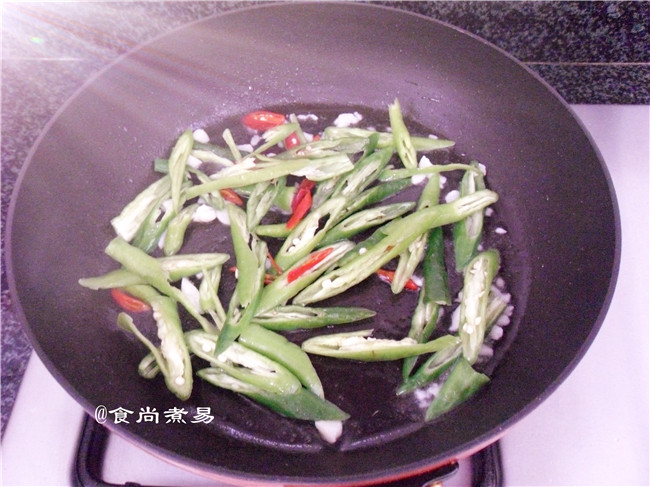 杭椒炒腊肠步骤7