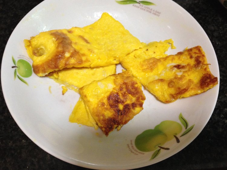 酸豆角鸡蛋面步骤3