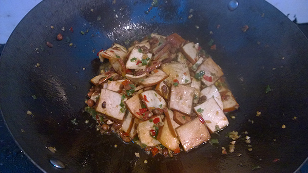 豆豉炒香干豆腐步骤5