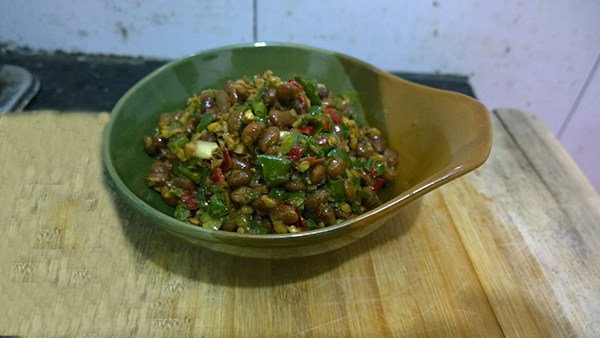 豆豉炒香干豆腐步骤2