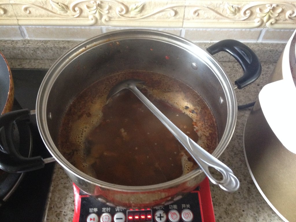 （手工美食）红烧牛肉步骤6