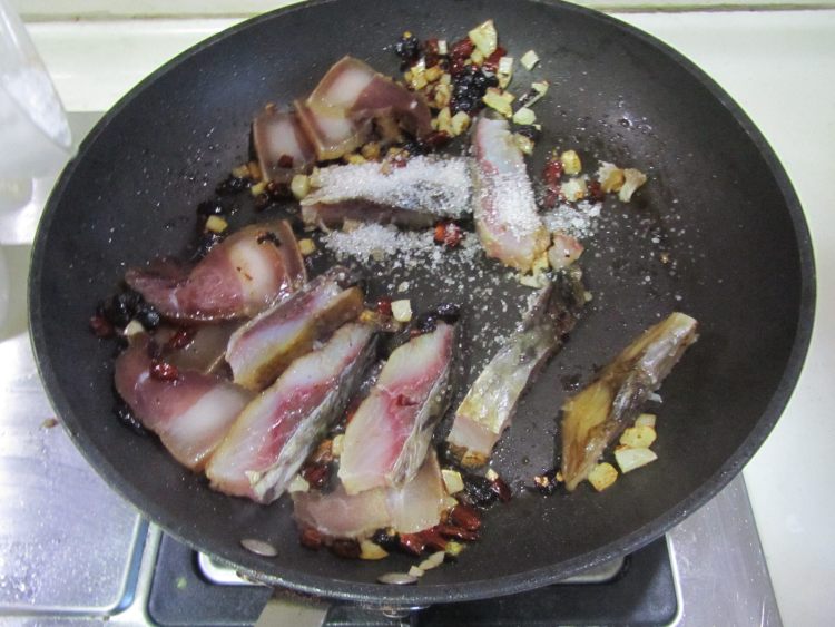 腊味双蒸步骤5