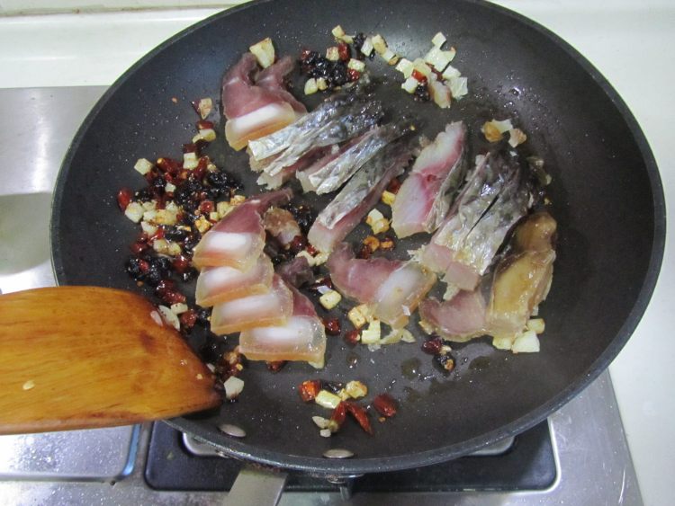 腊味双蒸步骤4