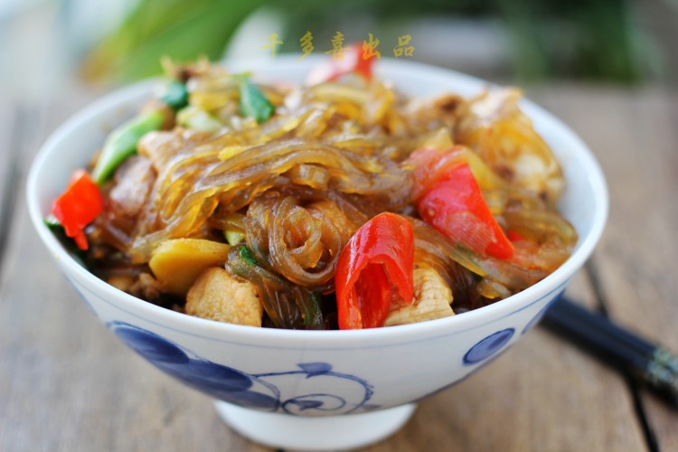 红薯粉丝焖鸡块步骤13