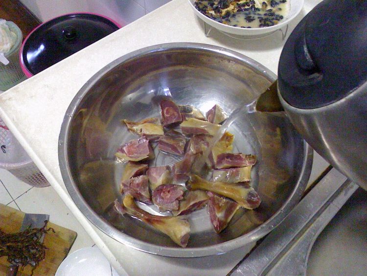 干豆角蒸腊鸭腿步骤3