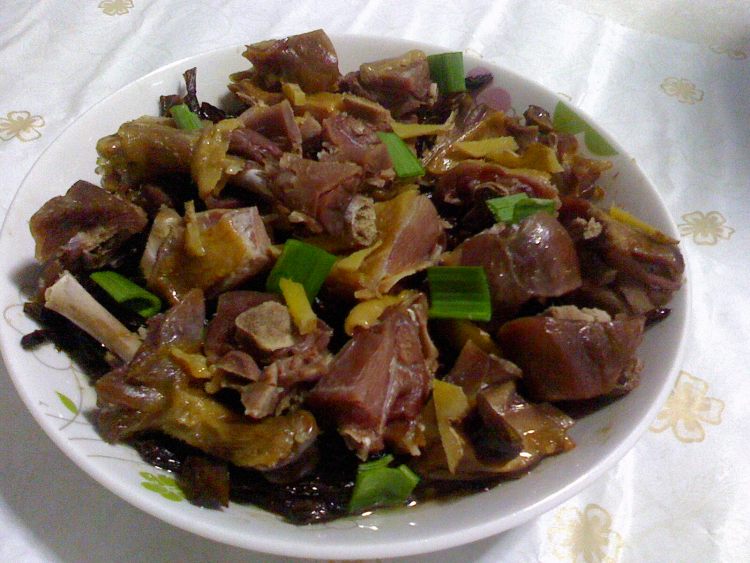 干豆角蒸腊鸭腿步骤7