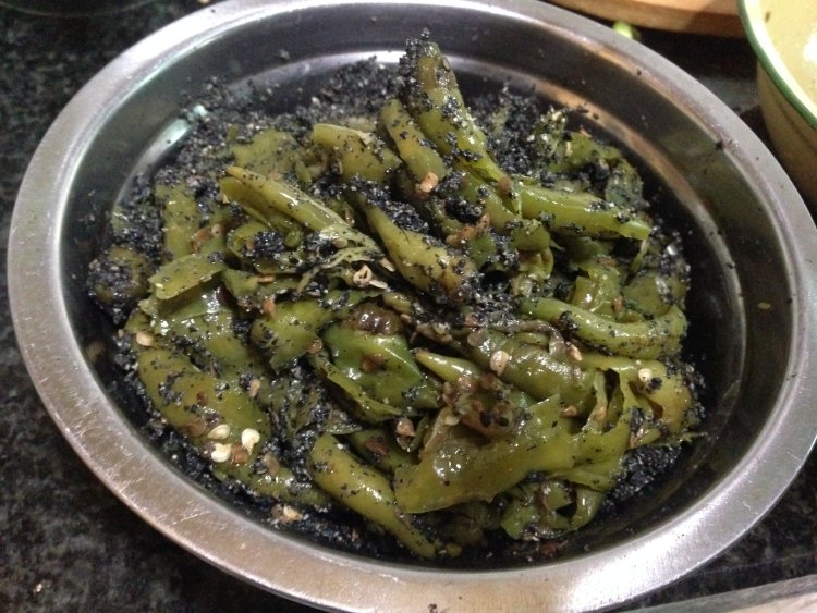 黑芝麻擂辣椒步骤5
