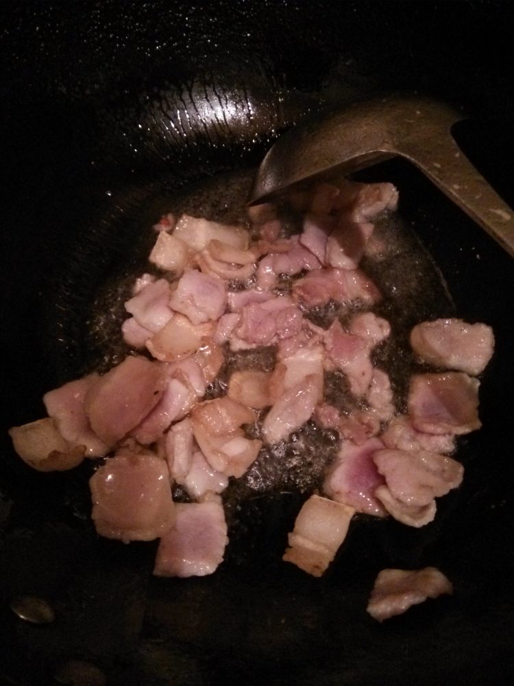 洋葱炒肉步骤4
