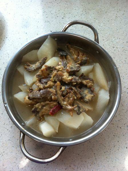 腊牛肉萝卜钵子菜步骤7