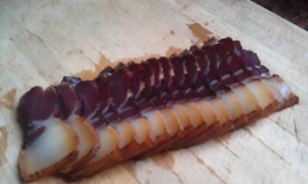 盐菜蒸腊肉步骤2