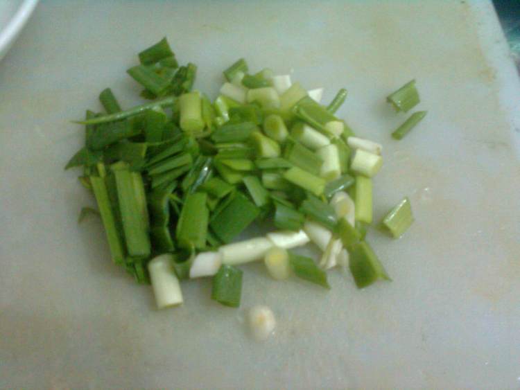 腊肉炒豆角步骤2