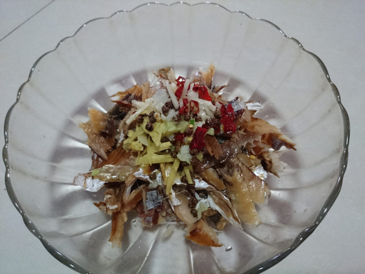 手撕洞庭风吹鱼步骤7
