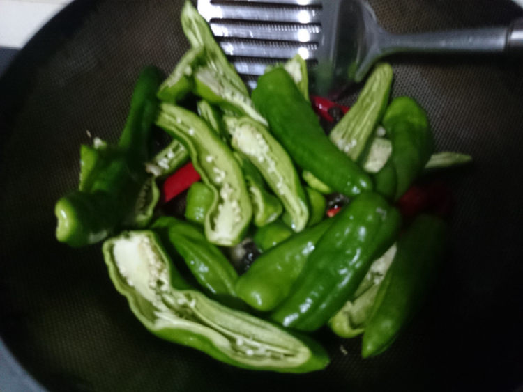 豆豉擂辣椒步骤5