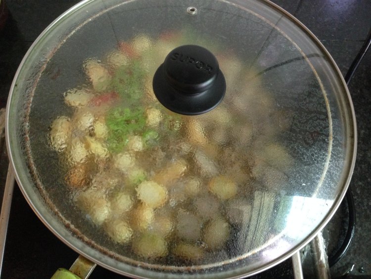 肉丸香焖土豆步骤8