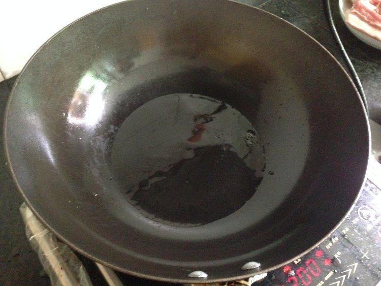 酸豆角萝卜丁炒肉末步骤3