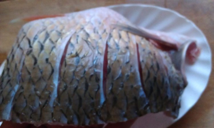 紫苏剁椒蒸鱼肉步骤2
