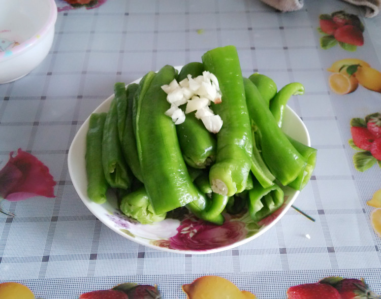 虎皮椒步骤1