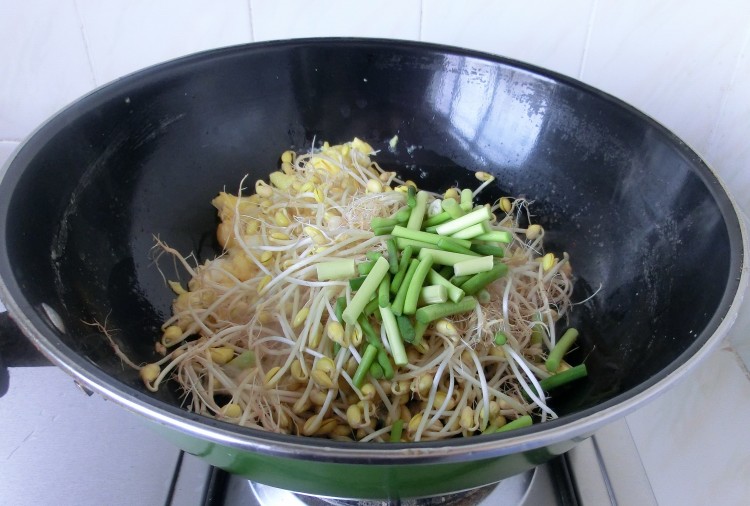 醴陵炒粉步骤7
