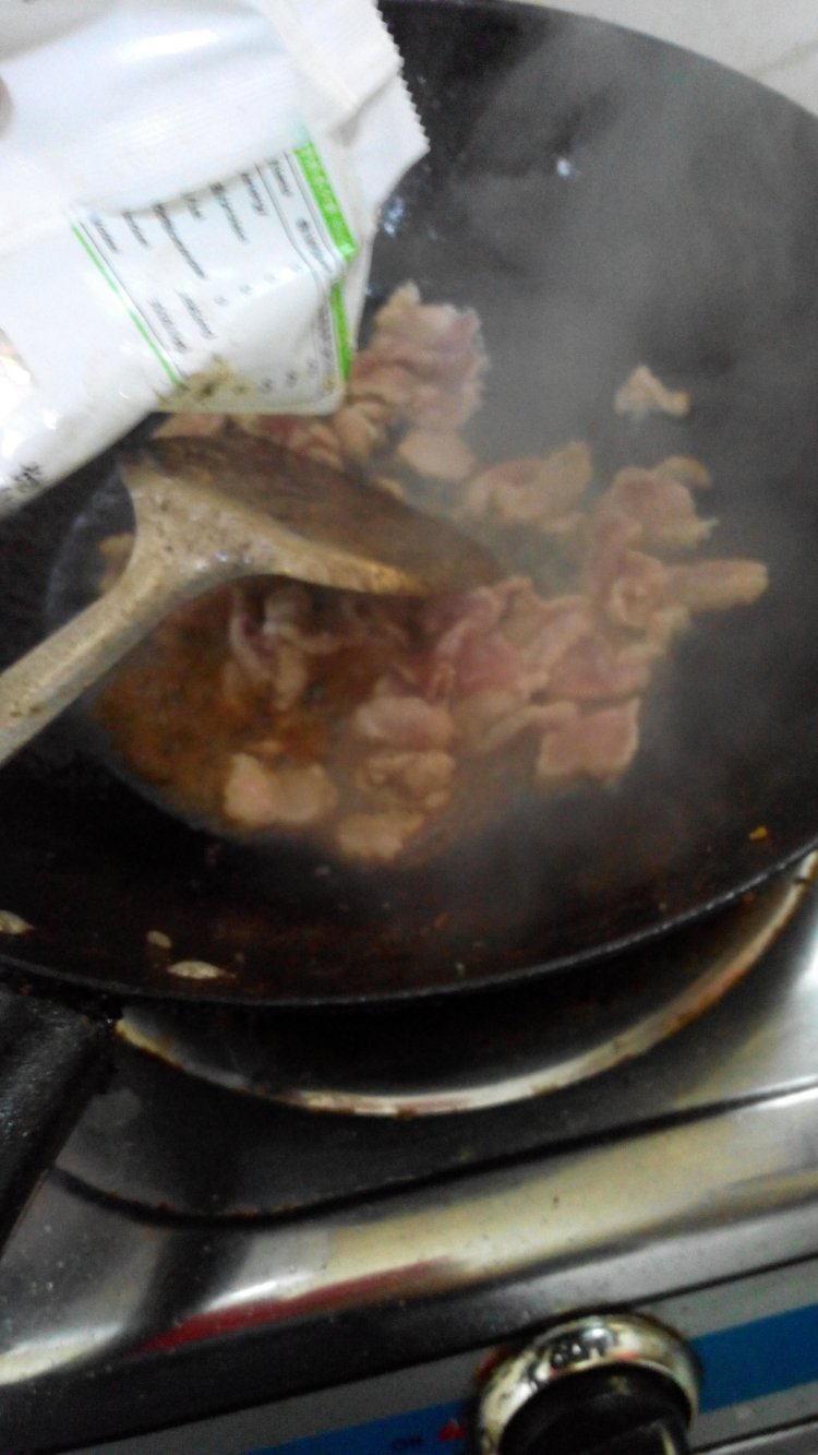 空心菜杆炒肉步骤6