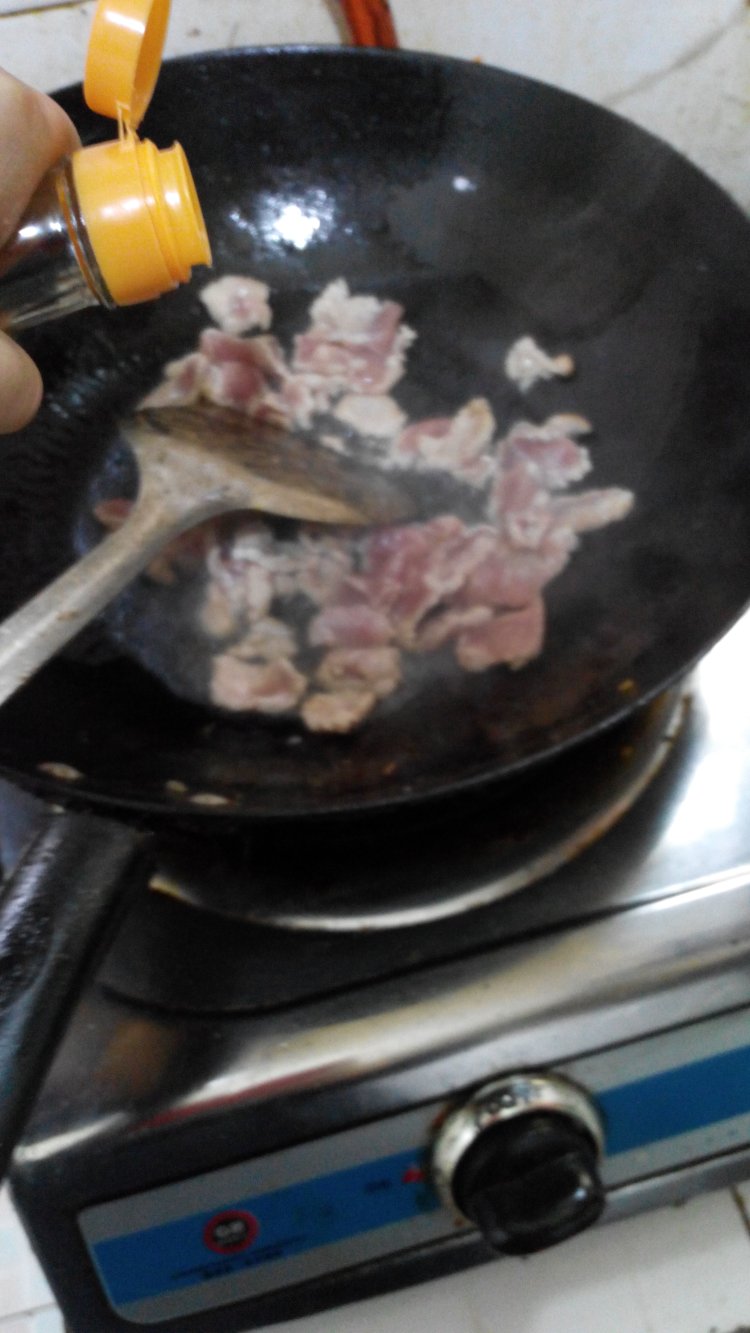 空心菜杆炒肉步骤5
