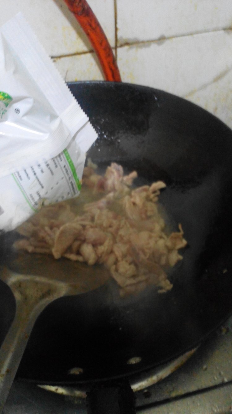 老干妈版辣椒炒肉步骤4