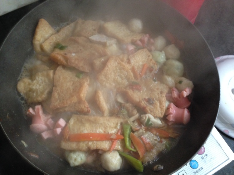 鱼丸豆腐火锅步骤6