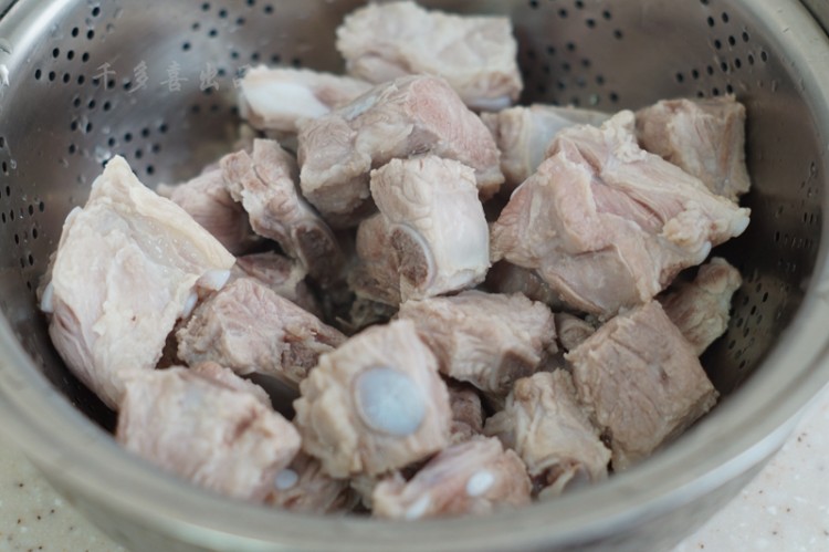 腊八豆蒸排骨步骤3