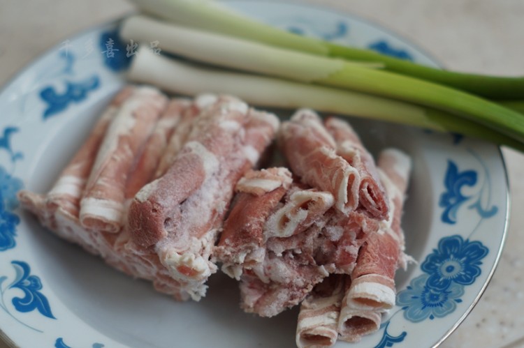 红薯粉条炒羊肉步骤3