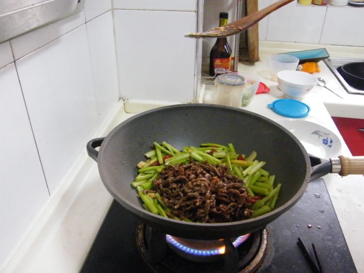 芹菜牛肉步骤18