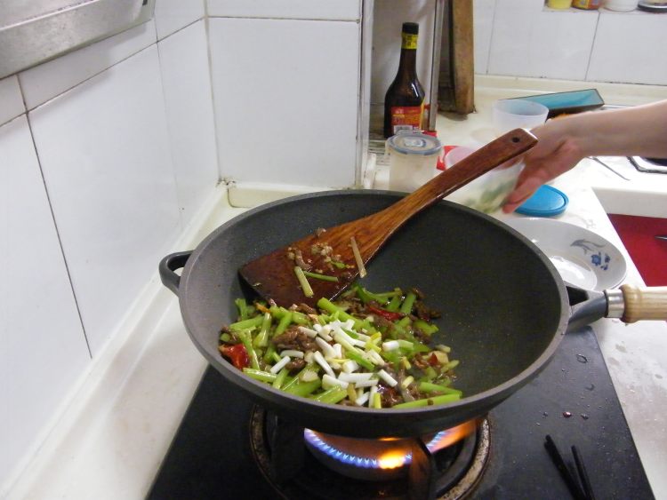 芹菜牛肉步骤19
