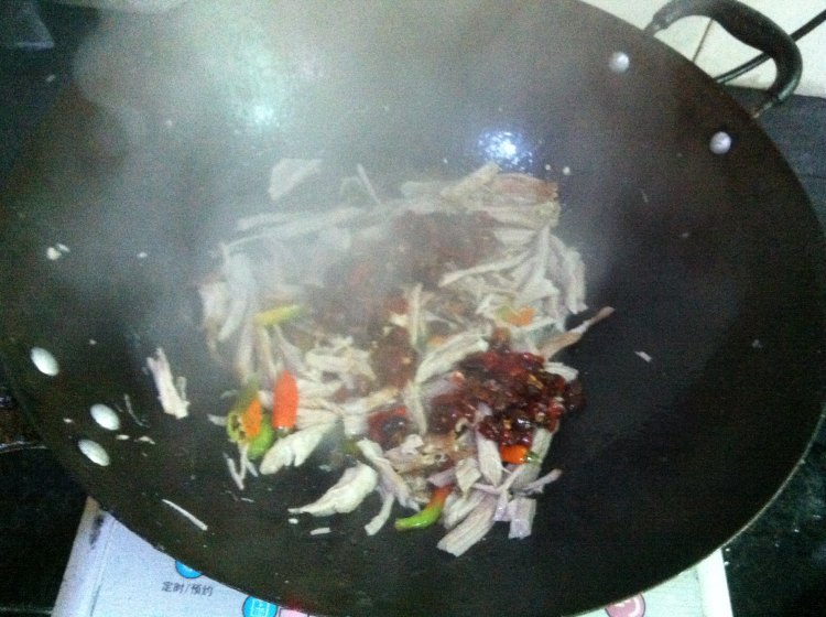 黑豆豉手撕肉步骤7