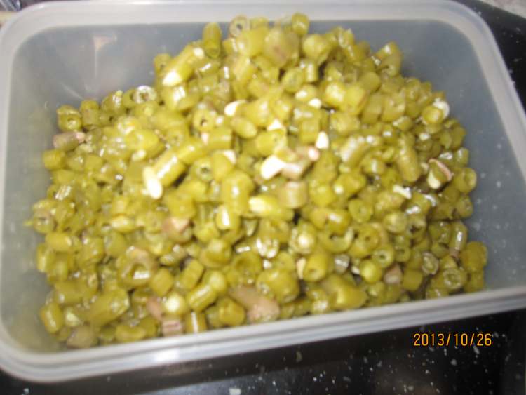酸豆角炒鸡胗步骤1
