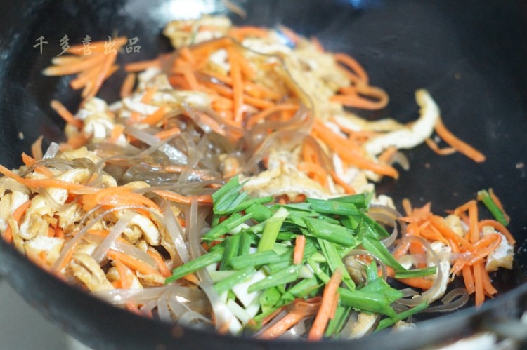 红薯粉丝素合菜步骤6