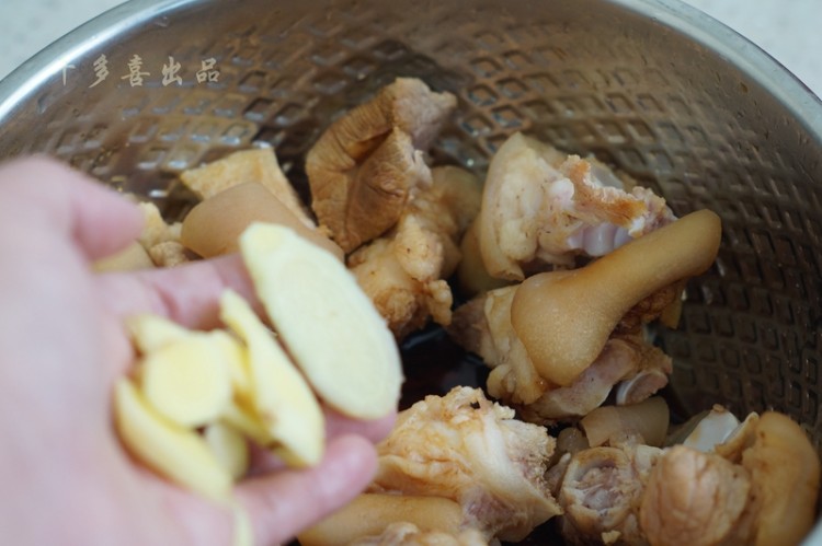生蒸猪脚步骤5