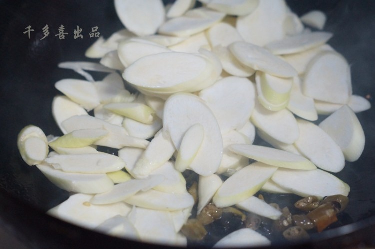 高笋炒大片牛肉步骤9