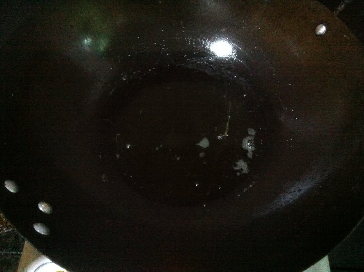 黄豆芽炒腊肉步骤2