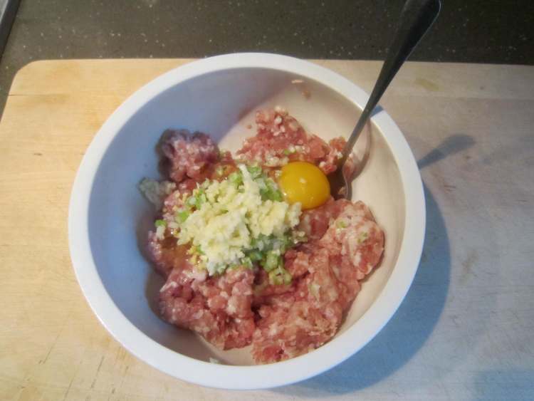 红椒酿肉步骤2