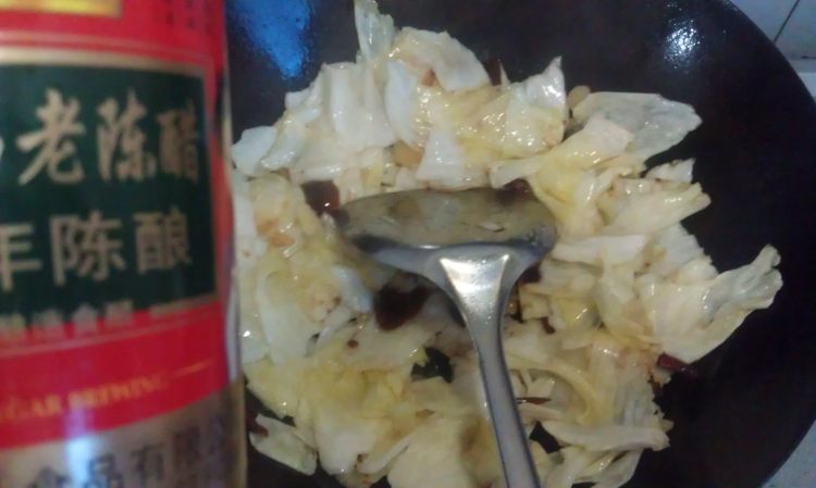 酸辣包菜步骤10