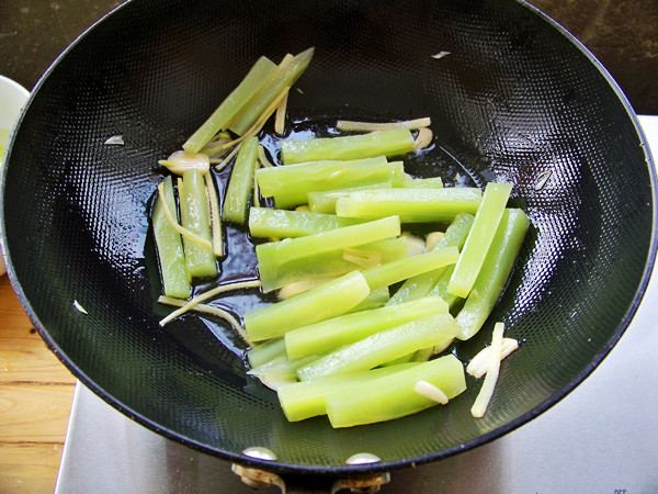 口味莴笋条步骤6