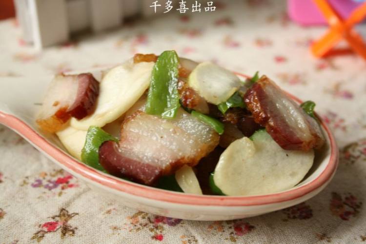 高笋炒腊肉步骤11