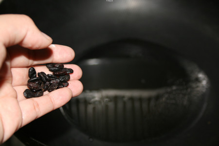 白辣椒熏豆干炒腊肠步骤6