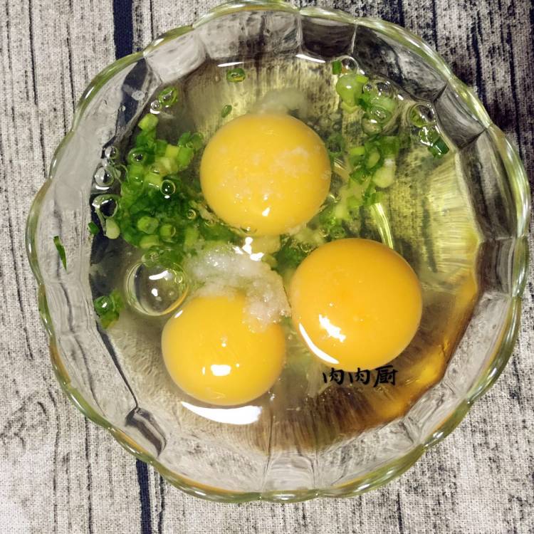 韭黄虾仁炒滑蛋步骤4